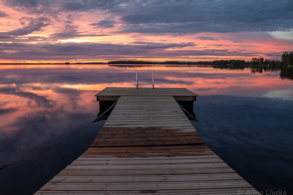 Auringonlasku Kalajärven yllä